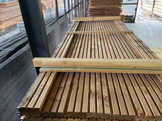 Ca. 84x Douglas Design- Triple- Deens profiel, 22x142mm, lengte 300cm